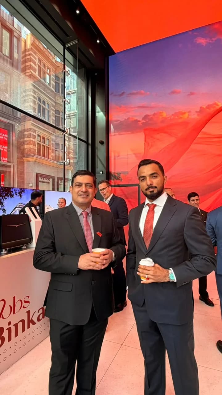 Live Oman, Oxford Street